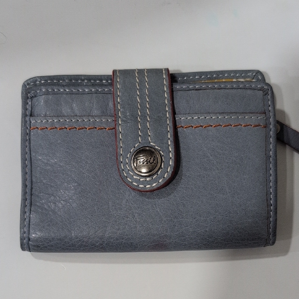 Fossil Blue Leather Wallet with Snap Closure